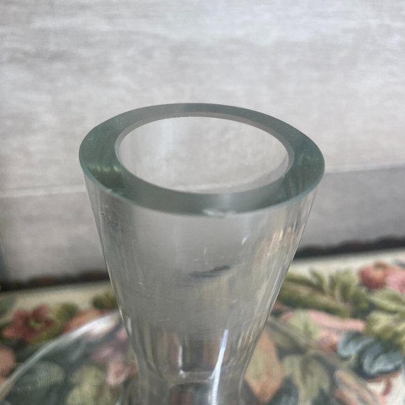 Clear Glass Wine Decanter Wide Base 8” Tall - Picture 2 of 3